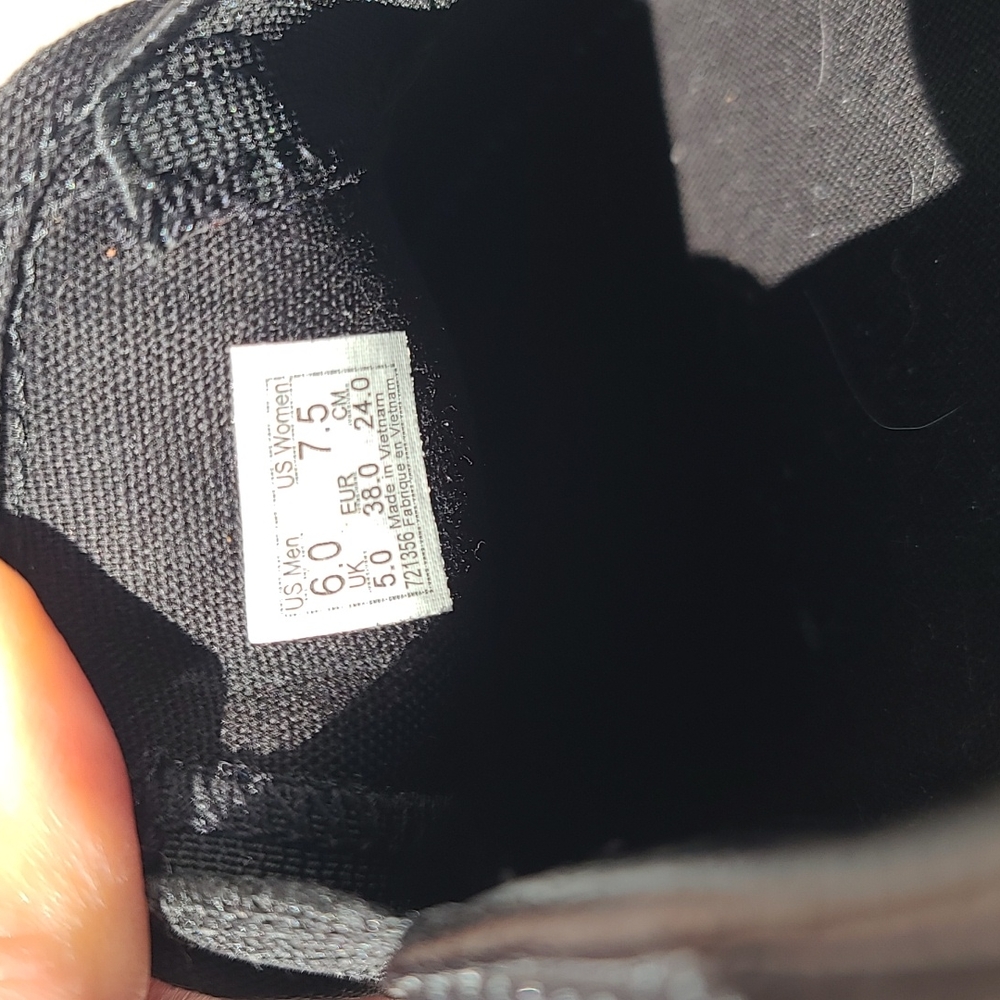 NWOT Vans - Picture 7 of 8